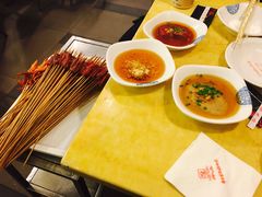 -佰人王串串香火锅(洋珠巷店)