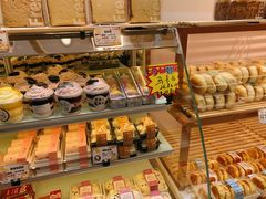 -金色麦甜糕点(面包.蛋糕.华苑店)