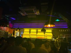 -Helens海伦司小酒馆(上海疁城新天地店)