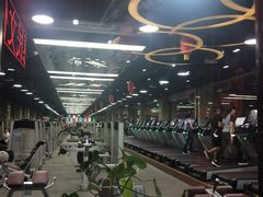 -健龙森俱乐部·游泳·健身·羽毛球综合体育馆