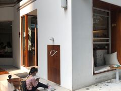 -Line 咖啡(石厦花园店)