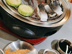 -围炉肉舍丹东海鲜烤肉·烤活鳗(步行街店)
