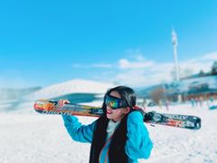 -亚布力新体委滑雪场