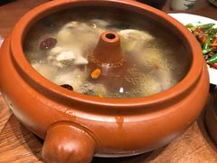 汽锅鸡-老滇山寨•云南特色菜•地方菜•民族风情歌舞表演(金碧店)