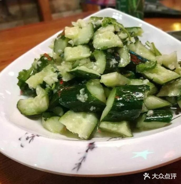 金碧辉煌串吧(常青街店)-拌黄瓜图片-大连美食-大众点评网