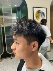 -童辉造型