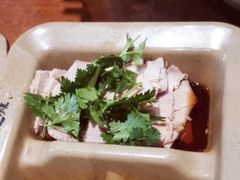 -亮亮面馆(经六路店)