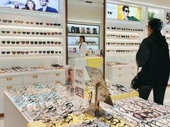 -J-Optical佳视明眼镜·蔡司视觉(青岛金茂览秀城店)