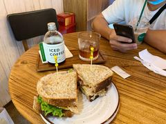 鸡肉三文治-明谦·Coffee&Cocktail Bar(美您公园店)
