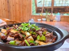 -小小饭店·休闲农庄·安吉松树林里的农家菜