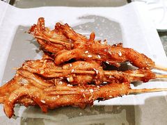 -何妹湿辣牛肉·粤式烧烤砂煲(桂雅路店)