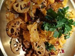 -川流不息·地道川菜·小龙虾(松东路店)