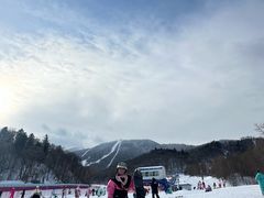 -亚布力新体委滑雪场