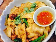 -大头虾越式风味餐厅(光明广场店)