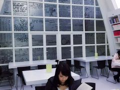 -钟书阁(松江泰晤士小镇店)