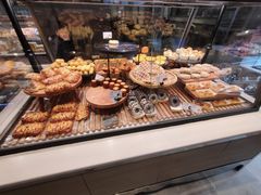 -巴黎贝甜(大宁国际商业广场店)