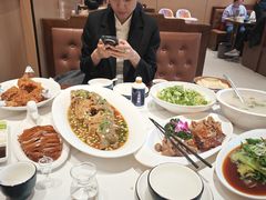 -梅利汴京烤鸭•开封豫菜地标店(东大街店)