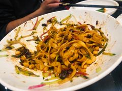 -皇城根·烤鸭·鱼头·家常菜(欧亚大观乐活城店)