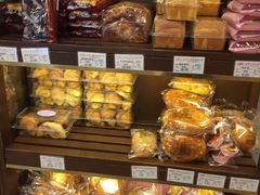 -红宝石·鲜奶小方·海派西点房(南丹店)