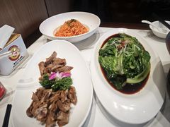 -梅利汴京烤鸭•开封豫菜地标店(东大街店)