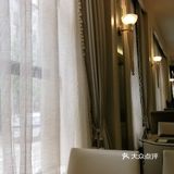 看看外面外滩车辆车来车往还是不错的