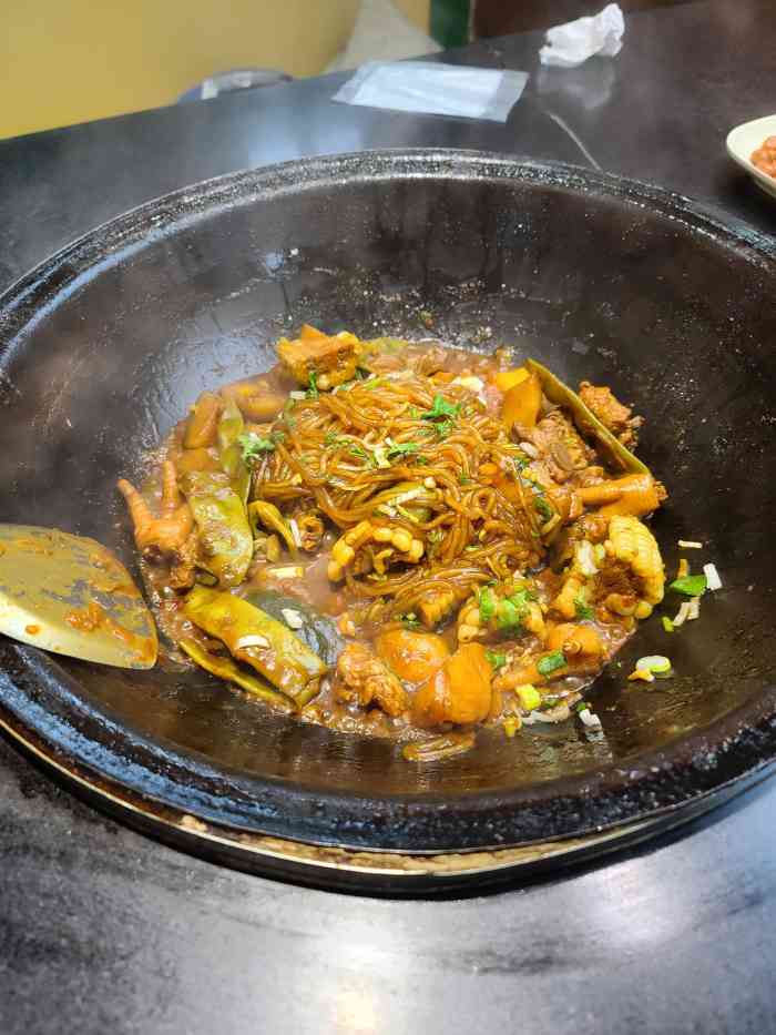 灶台福铁锅炖(总店)-"天冷了,和朋友吃点热乎的,这家铁锅炖味道.