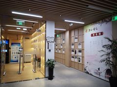 -漕河泾街道图书馆(漕河泾社区文化活动中心店)
