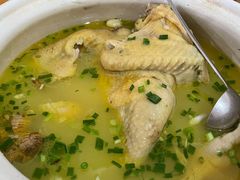 白果炖鸡汤-刘土鸡家常菜