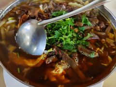 -闫家驴肉老店(华电一校店)