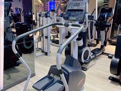 -威克健身游泳(万菱汇店)
