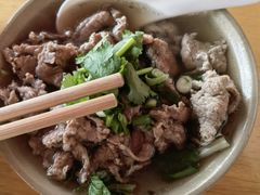 -大众跷脚牛肉馆·非遗传承单位(峨眉山店)