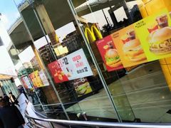 -麦当劳(虹梅路地铁站店)