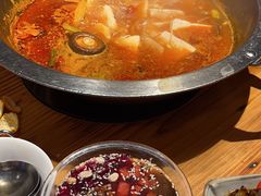 -野山舂·贵州现舂酸汤牛肉(鸿通城店)