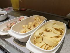 -海底捞火锅(新松江路生日主题店)