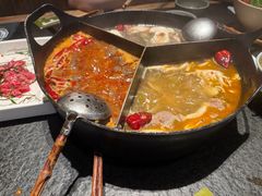 -三出山火锅(南京万象天地店)