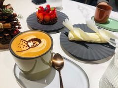 -潮一不贰·法式甜品·生日蛋糕·西式简餐(外滩店)