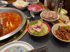 -沸炉重庆老火锅(军事博物馆店)