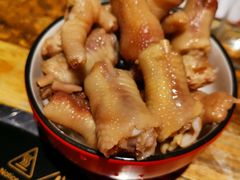 -虾弄弄海派小龙虾·牛羊蝎子火锅