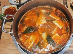 -野山舂·贵州现舂酸汤牛肉(东山店)