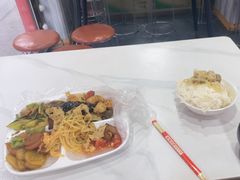 -香里香自助盒饭(红旗街店)