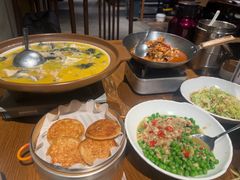 -湘力力小院·鱼汤泡饭(枫林路店)