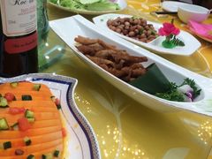 -南郊宾馆·风味自助餐厅·山东十六地市特色菜