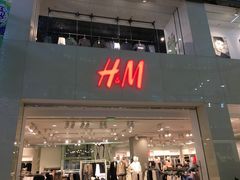 -H&M(鹏欣水游城店)