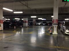 -龙阳广场-地下停车库