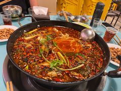 -鸿顺老铁锅美蛙鱼府(解放碑店)