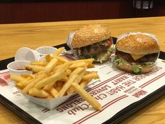 -The Habit Burger Grill 哈比特汉堡(爱琴海店)