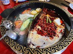 -重庆三峡火锅城(梅林店)