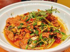 -老滇山寨•云南特色菜•地方菜•民族风情歌舞表演(金碧店)