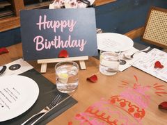 -Mark&Mars Restaurant