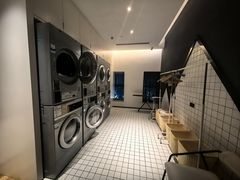 -广州南站万科中心亚朵酒店